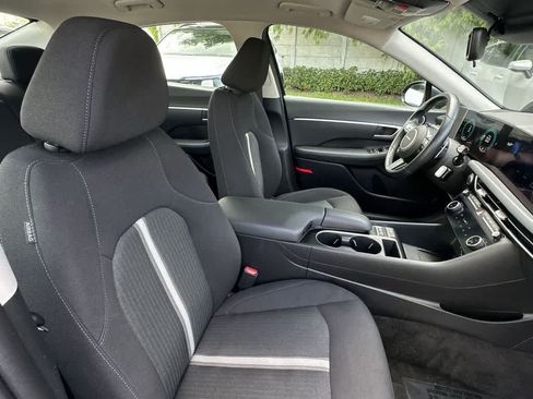 Used 2025 Hyundai Sonata SEL FWD image 13