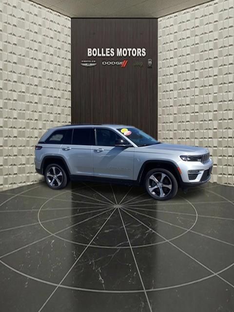 Certified 2023 Jeep Grand Cherokee 4WD 4xe image 3