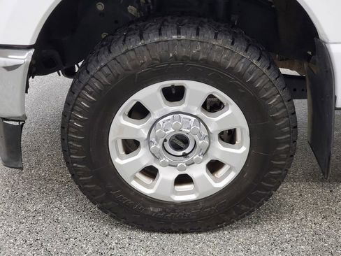 Used 2023 Ford F350 XLT w/ FX4 Off-Road Package image 10