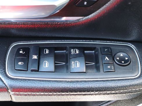 Used 2024 RAM 1500 Laramie RWD image 48