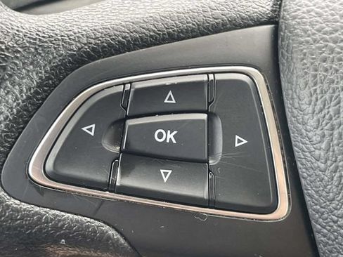 Used 2017 Ford Escape SE w/ Equipment Group 201A FWD image 23