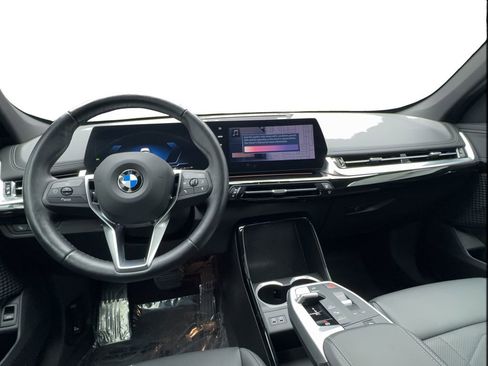 Used 2025 BMW X1 xDrive28i AWD/4WD image 35