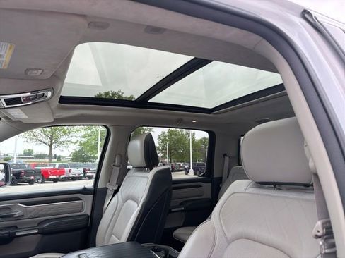 Used 2023 RAM 1500 Limited AWD/4WD image 3