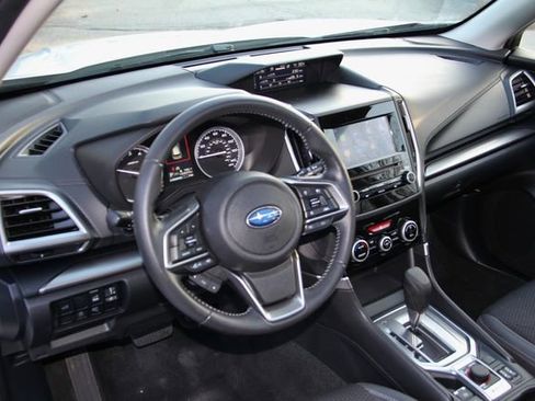 Used 2019 Subaru Forester Premium image 17