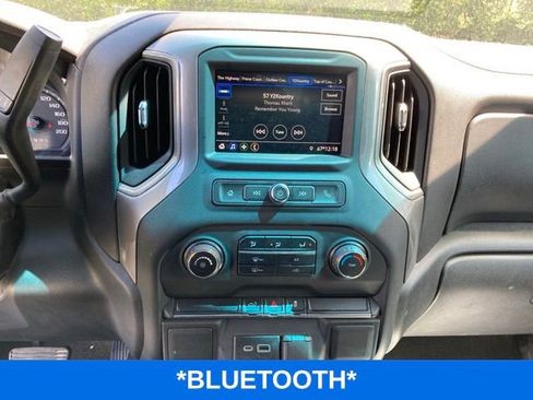 Used 2021 Chevrolet Silverado 1500 Custom AWD/4WD image 9