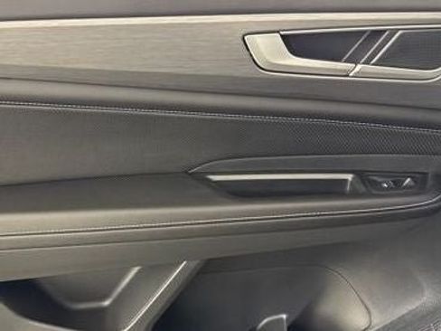 New 2026 Volkswagen Atlas Cross Sport SE AWD/4WD image 17