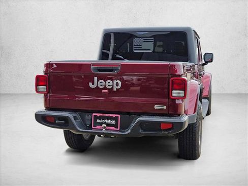 Used 2021 Jeep Gladiator Overland image 5