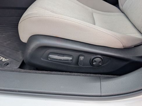 Used 2025 Honda Accord SE image 16