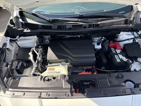 Certified 2024 Nissan Leaf SV Plus FWD image 18