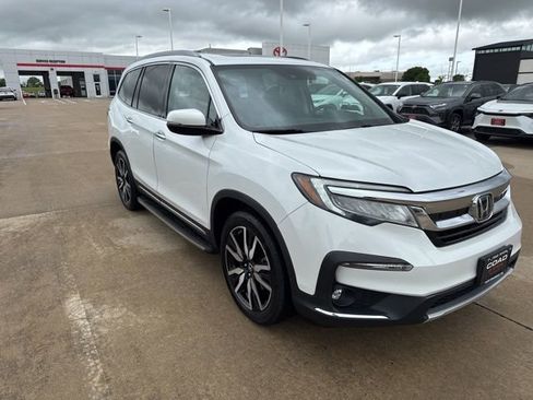 Used 2020 Honda Pilot Touring image 3