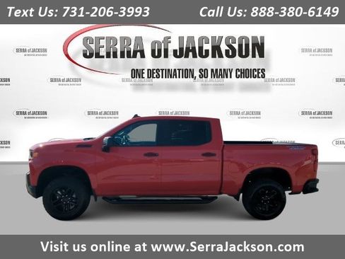 Used 2020 Chevrolet Silverado 1500 Custom Trail Boss w/ Custom Convenience Package AWD/4WD image 1