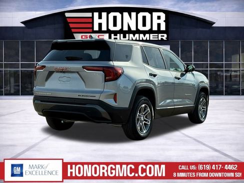 Used 2025 GMC Terrain Elevation image 3