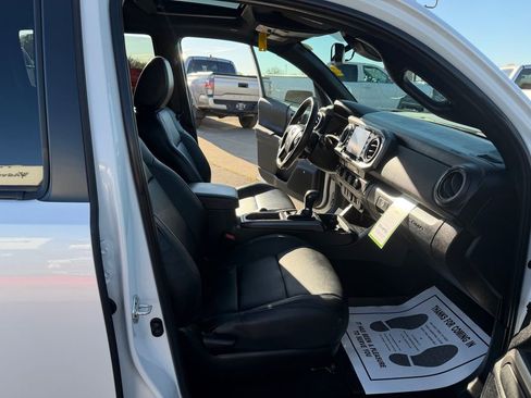 Used 2023 Toyota Tacoma TRD Sport w/ TRD Premium Sport Package image 32