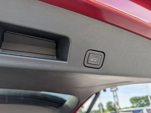 New 2026 GMC Acadia Denali Ultimate w/ LPO, Floor Liner Package AWD/4WD image 29