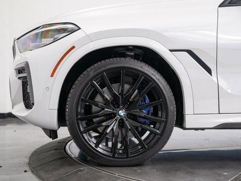 Used 2022 BMW X6 M50i image 17