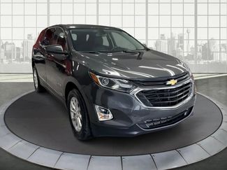 Used 2018 Chevrolet Equinox LT image 1