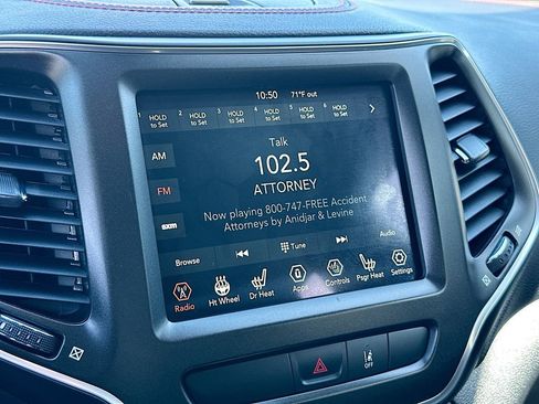 Used 2022 Jeep Cherokee Trailhawk w/ Technology Group B image 15