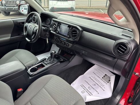 Certified 2021 Toyota Tacoma SR image 29