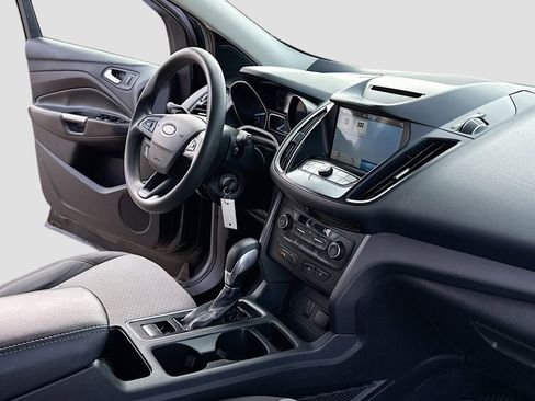 Used 2018 Ford Escape SE w/ Ford Safe & Smart Package image 5