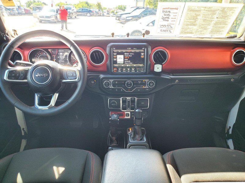 Used 2018 Jeep Wrangler Unlimited Rubicon AWD/4WD image 8