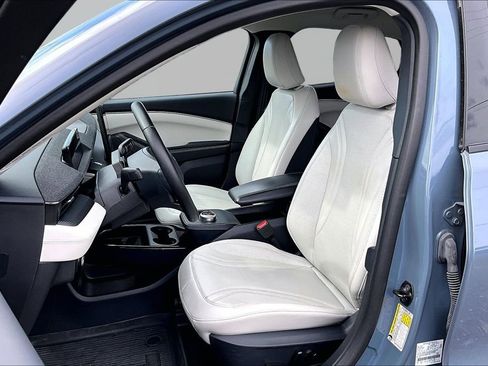 Certified 2024 Ford Mustang Mach-E Premium image 25