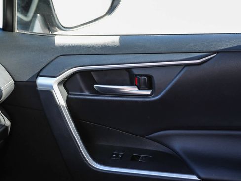 Certified 2025 Toyota RAV4 XLE image 18