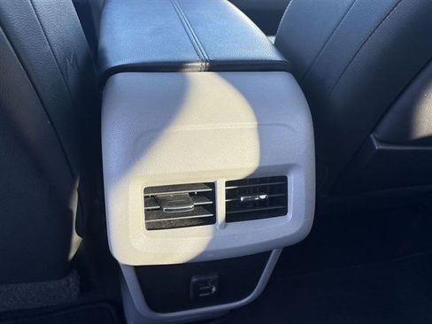 Used 2023 GMC Terrain SLT w/ Tech Package image 21