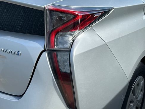 Used 2017 Toyota Prius Two w/ Prius Two Safety Plus Package image 17