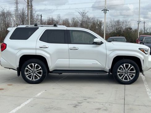 Used 2025 Toyota 4Runner Limited image 4
