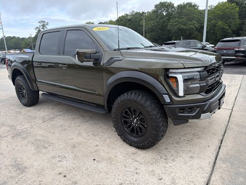 Used 2025 Ford F150 Raptor AWD/4WD image 4