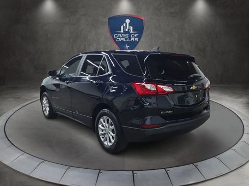 Used 2021 Chevrolet Equinox LS image 3