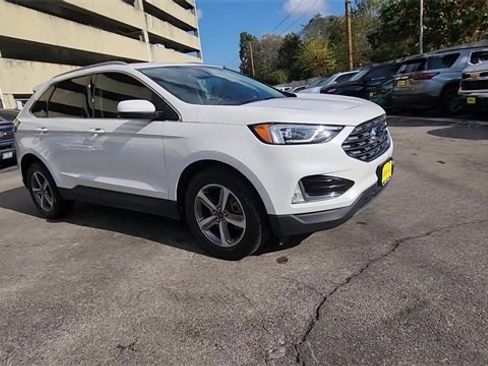 Used 2021 Ford Edge SEL w/ Convenience Package image 2