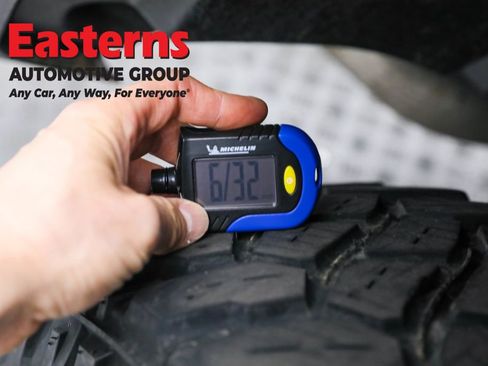 Used 2023 Jeep Wrangler Unlimited w/ Cold Weather Group AWD/4WD image 32