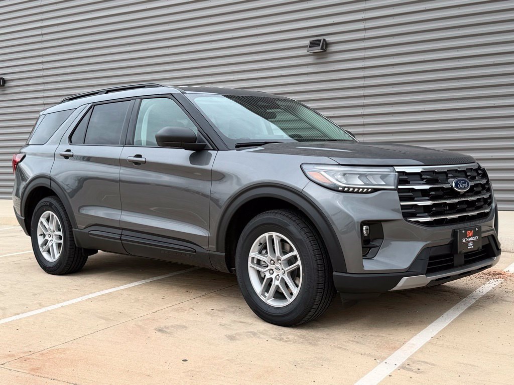 New 2026 Ford Explorer Active w/ Active Comfort Package RWD image 1