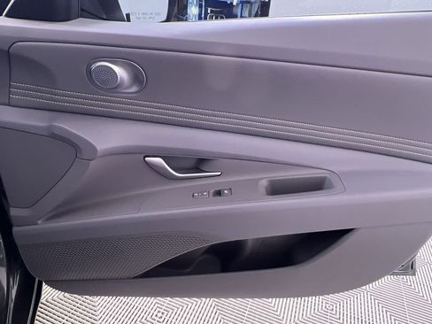 Used 2025 Hyundai Elantra SEL w/ Cargo Package image 29