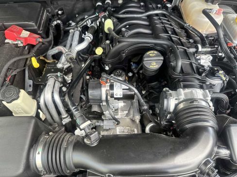 Used 2022 Jeep Wrangler Rubicon AWD/4WD image 13