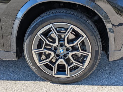 Used 2023 BMW X1 xDrive28i image 11