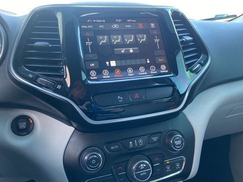 Used 2020 Jeep Cherokee Limited image 14