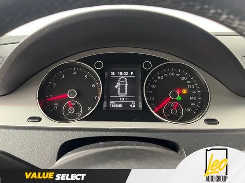 Used 2010 Volkswagen Passat Komfort FWD image 17