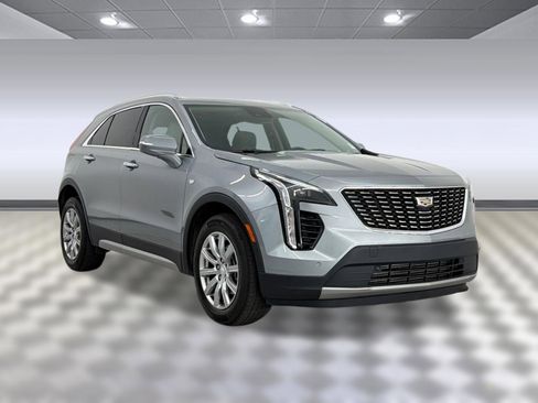 Used 2023 Cadillac XT4 Premium Luxury FWD image 7