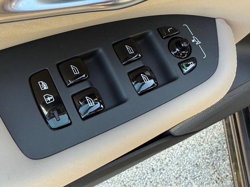 New 2026 Volvo XC90 B6 Ultra w/ Lounge Package image 10