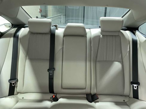 Used 2018 Honda Accord Touring image 22