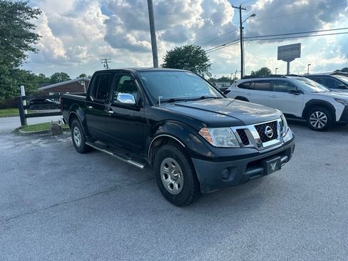 Used 2015 Nissan Frontier S RWD image 2
