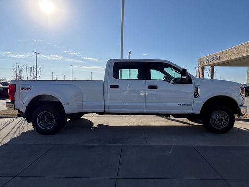 Used 2022 Ford F350 XL w/ Power Equipment Group image 20