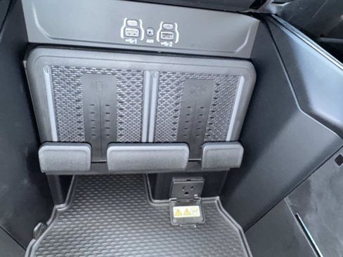 New 2026 RAM 2500 Laramie w/ Night Edition image 16