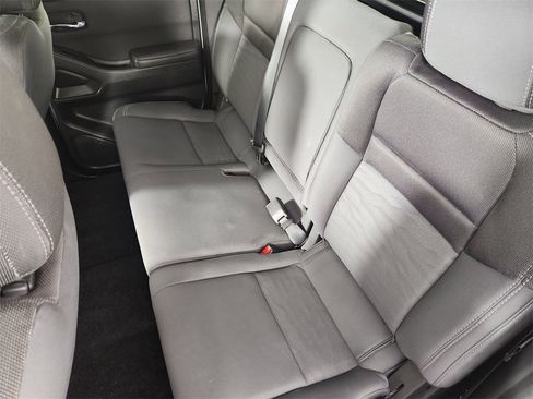 Used 2024 Nissan Frontier SV w/ SV Convenience Package image 12