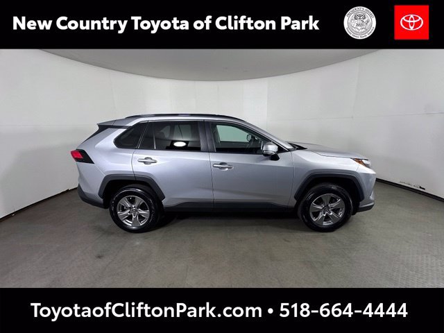 Used 2024 Toyota RAV4 XLE AWD/4WD image 8