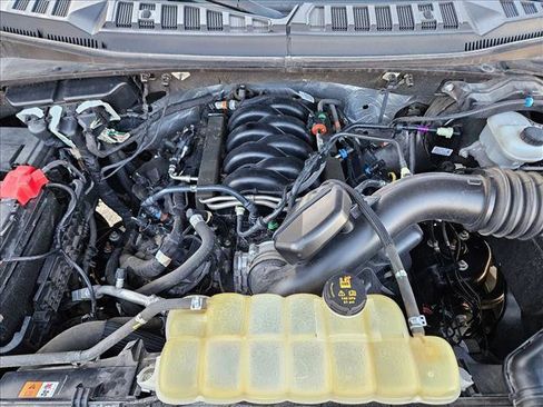 Used 2020 Ford F150 Platinum w/ Equipment Group 701A Luxury image 23