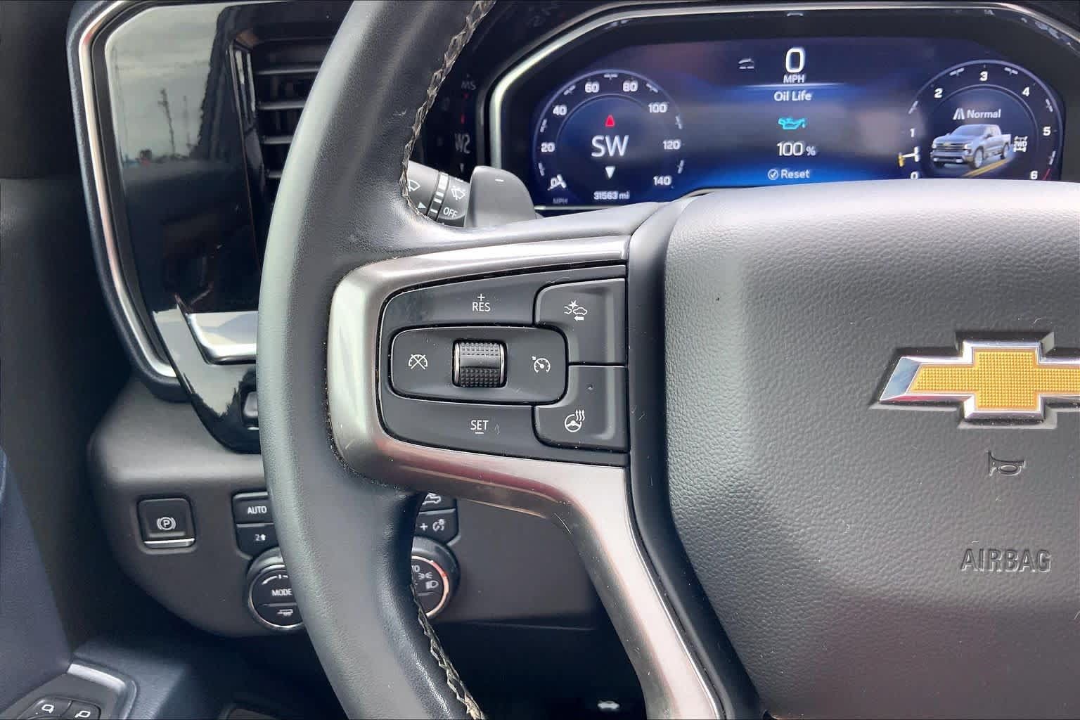 Used 2023 Chevrolet Silverado 1500 High Country w/ High Country Premium Package AWD/4WD image 40