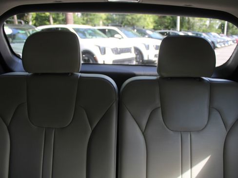 Certified 2024 Kia Sorento S w/ Panoramic Sunroof Package FWD image 58